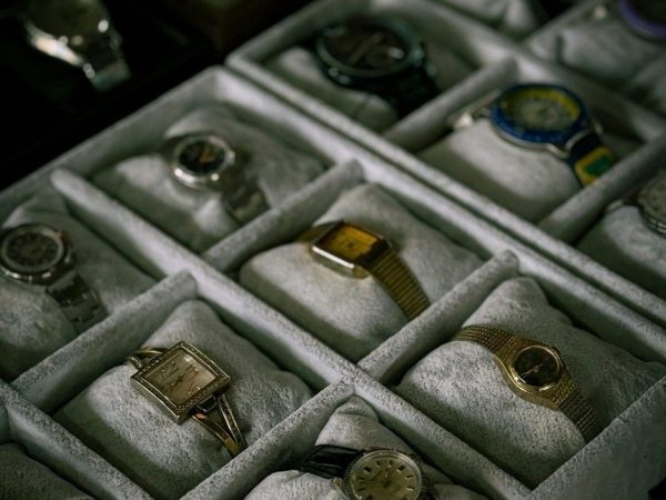 descopera_cum_poti_inchiria_modele_cartier_rolex_sau_audemars_piguet_cu_inchiriaza_ceas
