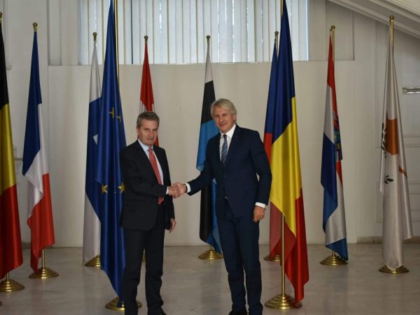 Victor Ponta, candidat la Președenția României: „Apă tratată pentru irigații”, susținut de Eugen Teodorovici